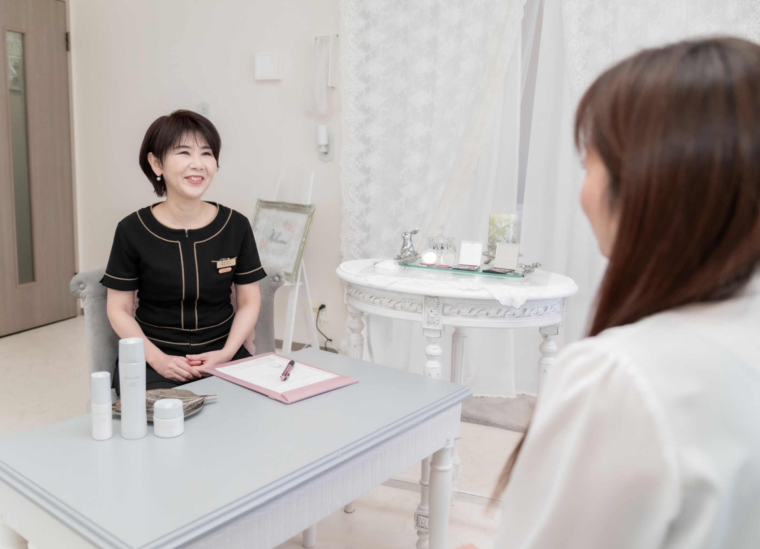 パールフェイスエステ機器“PFE-EX03”導入で、お客様から小顔&美肌実感